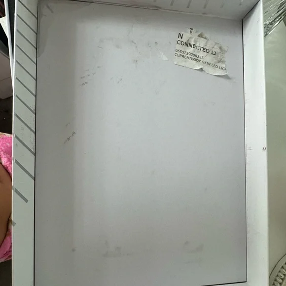 CURRENTBODY skin led light therapy mask